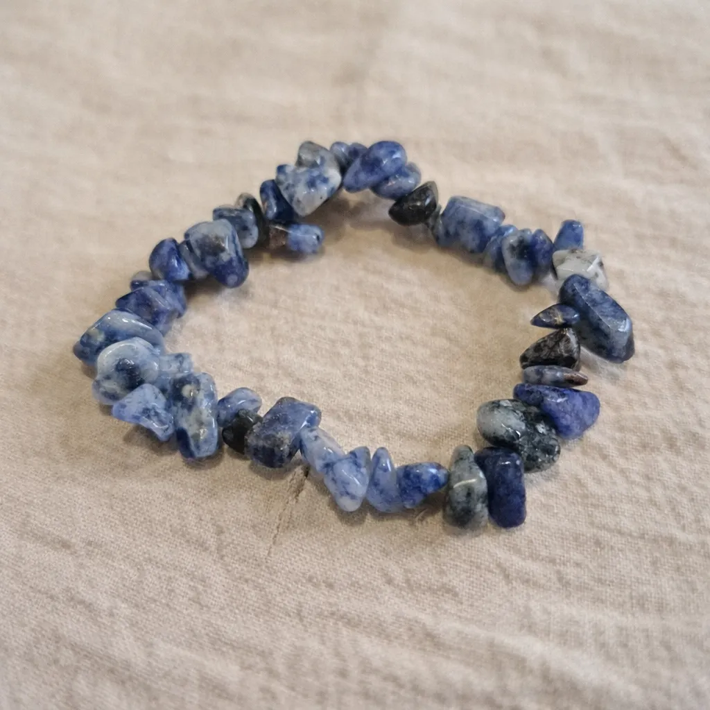 sodalite baroque.webp