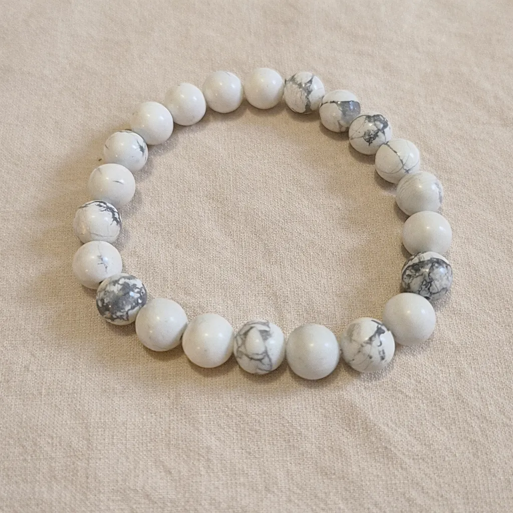 howlite blanche 8mm.webp