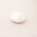 Galet Howlite blanche - Lâcher-prise & calme (45mm)