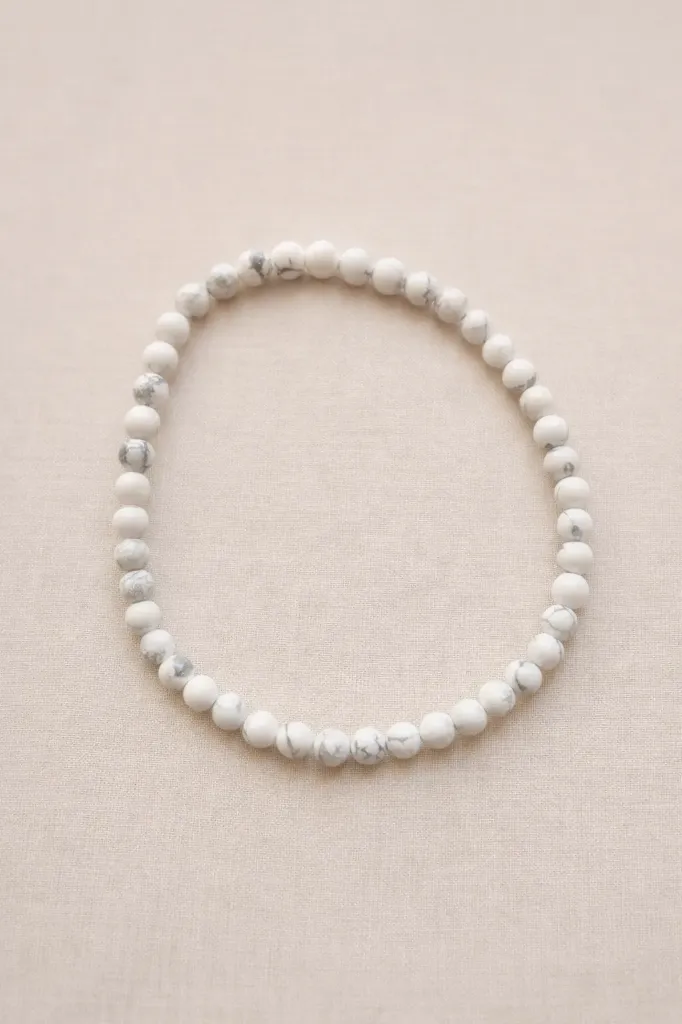 Bracelet Howlite blanche - Lâcher-prise & sommeil serein (4mm)